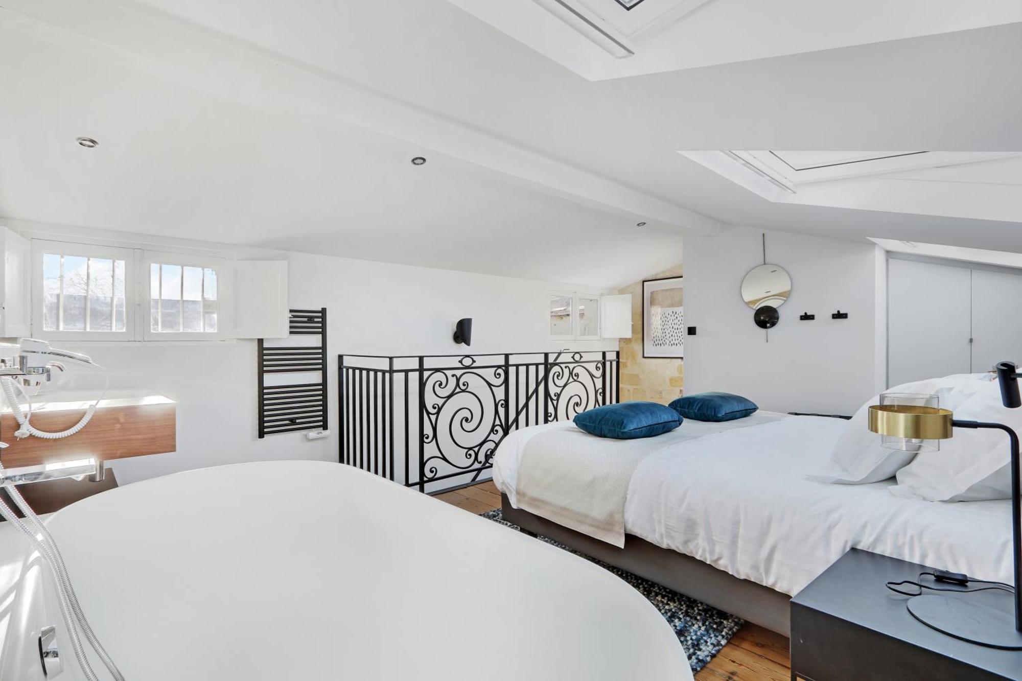 Maison Labruyere Bordeaux - Jardin Public Номер фото